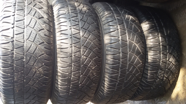 ขายล้อขอบ15 พร้อมยาง265 70 15 ปี13ชุดละ7500