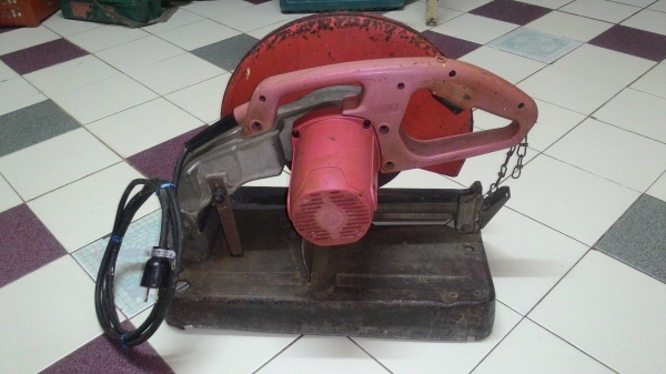 ขายไฟเบอร์ตัดเหล็กขนาดใบ14นิ้วยี่ห้อ Maktecพร้อมใช้งานครับ