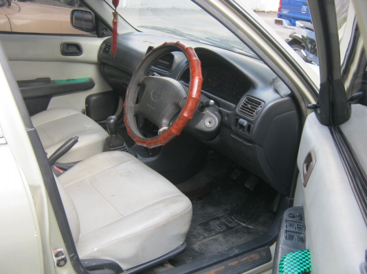 ขายโตโยต้า ไฮทอค ปี2001 รถขับดีสภาพพอได้39000