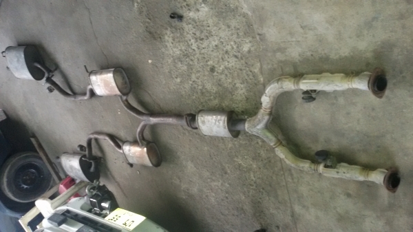 ขายเครื่อง 1uz vvti เกียร์ออโต้ ขายเครื่อง 1uz vvti เกียร์ออโต้