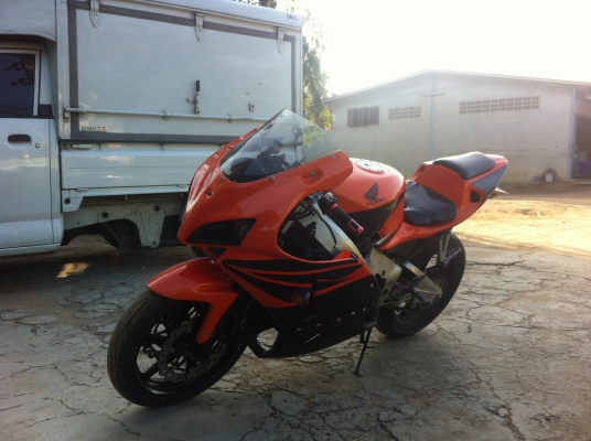 ปรับราคา cbr 400 ทะเบียนแท้ ไม่ขาดต่อ เครื่องดี สีใหม่ ขี่กลับได้เลย 78000.-เหลือ73000.- ปรับราคา cbr 400 ทะเบียนแท้ ไม่ขาดต่อ เครื่องดี สีใหม่ ขี่กลับได้เลย 78000.-เหลือ73000.-