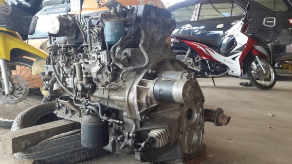 ขาย เครื่อง4HF1  120แรง ยกลงใส่เครื่องใหญ่ปี50ใช้งานได้เลย