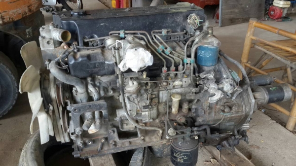 ขาย เครื่อง4HF1  120แรง ยกลงใส่เครื่องใหญ่ปี50ใช้งานได้เลย