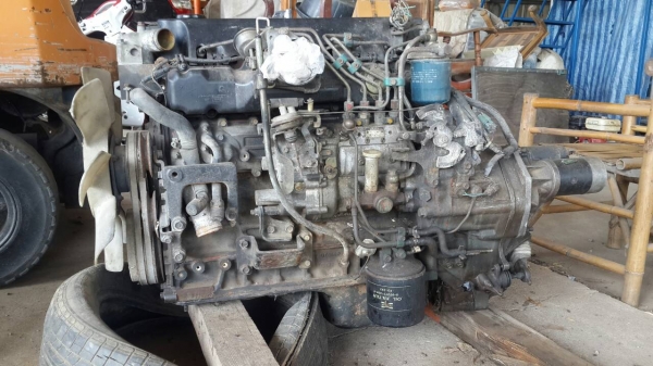 ขาย เครื่อง4HF1  120แรง ยกลงใส่เครื่องใหญ่ปี50ใช้งานได้เลย