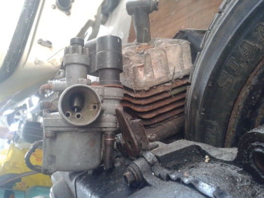 ขายเครื่อง dio มีล้อ มีคาบู ไดร์สตาร์ทถูกๆ 1100 บาท