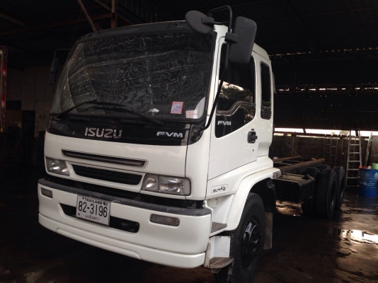 ขายรถ 10 ล้อ ISUZU FVM 200 แรงม้า เพลาเดียว หัวแชสซิสสภาพสวยมาก เดิมทั้งคัน สนใจติดต่อ 080-4477814 พีรพงษ์
