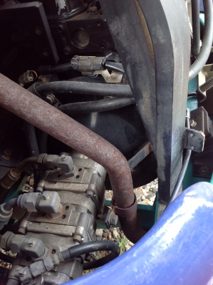 ขายรถแบคโฮ ยี่ห้อ KOMATSU รุ่น PC20-7E