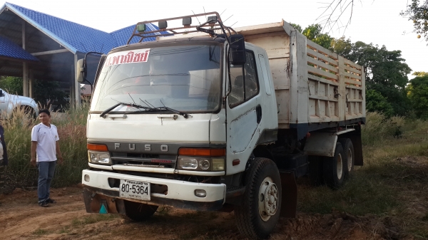 ขายด่วนไอ้หลงโบสองเพลาดั้ม หัวตาหวาน เบรคใหญ่ ตามสภาพราคาเบาๆโทร0843923995