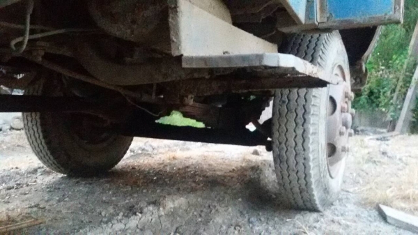 ISUZU.10ล้อหัวยาว-เพลาเดียว-เครื่อง120-..ขายตามสภาพครับราคา.175.000.บ ISUZU.10ล้อหัวยาว-เพลาเดียว-เครื่อง120-..ขายตามสภาพครับราคา.175.000.บ