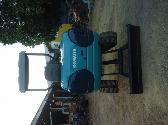 ขายรถขุด (ลดกระหน่ำต้อนรับปีใหม่)KOMATSU PC 35Rรุ่น8(FROM.JAPAN)เก่านอกแท้ญี่ปุ่นมีเอกสารแจ้งจำหน่ายอินวอยพร้อมจด