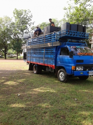 ขายรถ 6 ล้อ พร้อมใช้ ราคาถูก