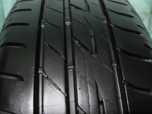 ขายยาง Bridgestone ปี 14 ขอบ 15 ขนาด 185/60R15