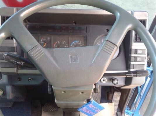 ขายรถบรรทุก6ล้อดั้ม