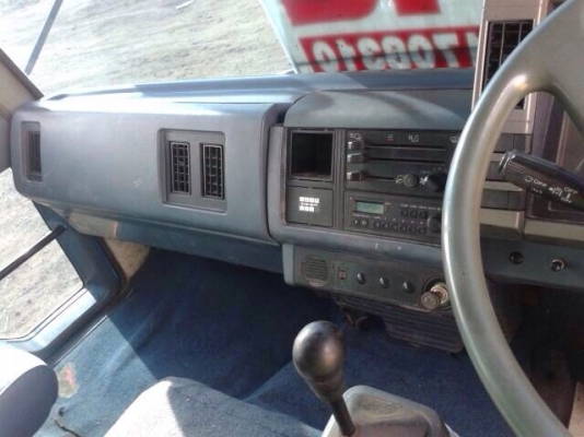 ขายรถบรรทุก6ล้อดั้ม