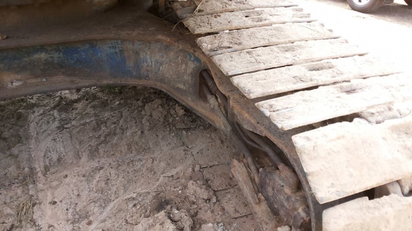 **650,000 บ.ต่อรอง**ขายแบคโฮ200ยอดนิยมKOBELCO MARK3 SK200 เก๋งน้ำเงิน S.No.YN11755 ไฟฟ้าตัด เครื่องเดิม ปั้มเดิม เครื่อง MITSUBISHI 6D31-135HP 6สูบ เครื่องดีแน่นดี แห้ง ไม่มีเยิ้ม แรงดี ปั้มK3V แรงดี ทำงานดี เร็ว บูมอาร์มดี มีปะ1แผล บุ้งกี๋ดี ยังหนา บูทสล