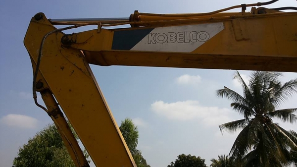 **650,000 บ.ต่อรอง**ขายแบคโฮ200ยอดนิยมKOBELCO MARK3 SK200 เก๋งน้ำเงิน S.No.YN11755 ไฟฟ้าตัด เครื่องเดิม ปั้มเดิม เครื่อง MITSUBISHI 6D31-135HP 6สูบ เครื่องดีแน่นดี แห้ง ไม่มีเยิ้ม แรงดี ปั้มK3V แรงดี ทำงานดี เร็ว บูมอาร์มดี มีปะ1แผล บุ้งกี๋ดี ยังหนา บูทสล