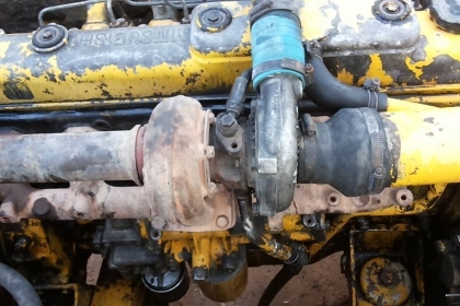 **650,000 บ.ต่อรอง**ขายแบคโฮ200ยอดนิยมKOBELCO MARK3 SK200 เก๋งน้ำเงิน S.No.YN11755 ไฟฟ้าตัด เครื่องเดิม ปั้มเดิม เครื่อง MITSUBISHI 6D31-135HP 6สูบ เครื่องดีแน่นดี แห้ง ไม่มีเยิ้ม แรงดี ปั้มK3V แรงดี ทำงานดี เร็ว บูมอาร์มดี มีปะ1แผล บุ้งกี๋ดี ยังหนา บูทสล