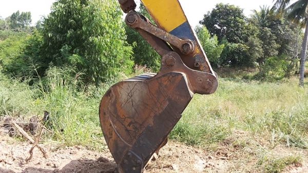 **650,000 บ.ต่อรอง**ขายแบคโฮ200ยอดนิยมKOBELCO MARK3 SK200 เก๋งน้ำเงิน S.No.YN11755 ไฟฟ้าตัด เครื่องเดิม ปั้มเดิม เครื่อง MITSUBISHI 6D31-135HP 6สูบ เครื่องดีแน่นดี แห้ง ไม่มีเยิ้ม แรงดี ปั้มK3V แรงดี ทำงานดี เร็ว บูมอาร์มดี มีปะ1แผล บุ้งกี๋ดี ยังหนา บูทสล