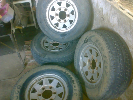 แม็ก พร้อมยางบรรทุก