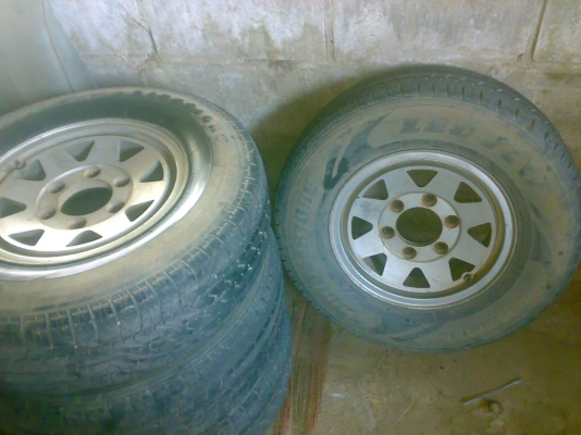 แม็ก พร้อมยางบรรทุก