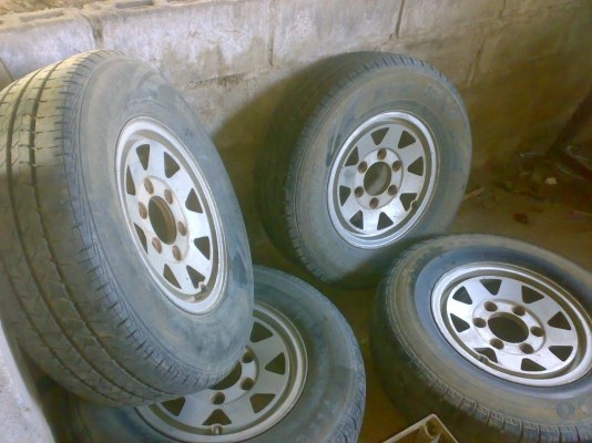 แม็ก พร้อมยางบรรทุก