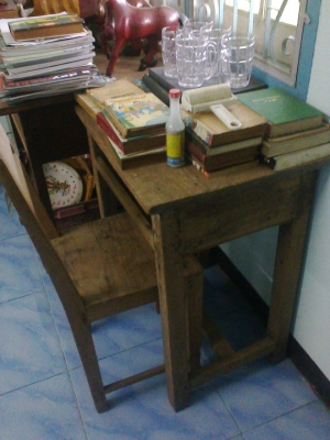 ชุดโต๊ะนักเรียนไม้สักแผ่นเดียว