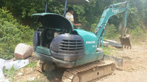 PC35-8 รถสวย สภาพดี พร้อมใช้..รถทำงานดี แน่นๆ ช่วงล่างสวย