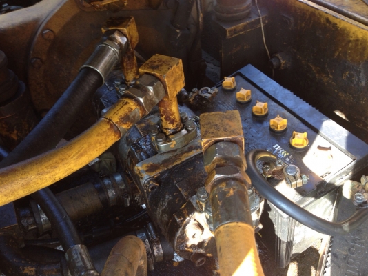 รถขุด KOMATSU PC60  เก่าไทยขายตามสภาพนะครับ