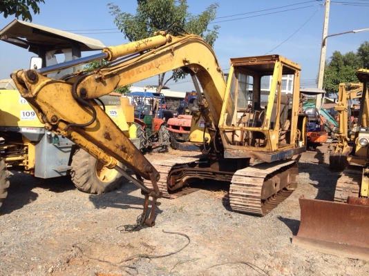 รถขุด KOMATSU PC60  เก่าไทยขายตามสภาพนะครับ