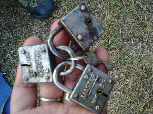 ปากกา 1 นิ้ว งานเยอรมัน+ฆ้อนทำทอง+กุญแจโบราณ ปากกา 1 นิ้ว งานเยอรมัน+ฆ้อนทำทอง+กุญแจโบราณ