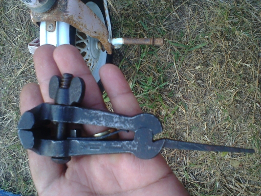 ปากกา 1 นิ้ว งานเยอรมัน+ฆ้อนทำทอง+กุญแจโบราณ ปากกา 1 นิ้ว งานเยอรมัน+ฆ้อนทำทอง+กุญแจโบราณ