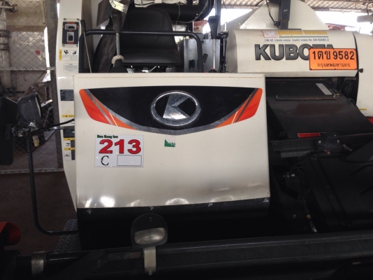 ดาวน์ 310,000 บาท รถเกี่ยวนวดข้าว  KUBOTA  DC70G ชั่วโมงน้อยสุดๆ ผ่อนได้มีประกัน