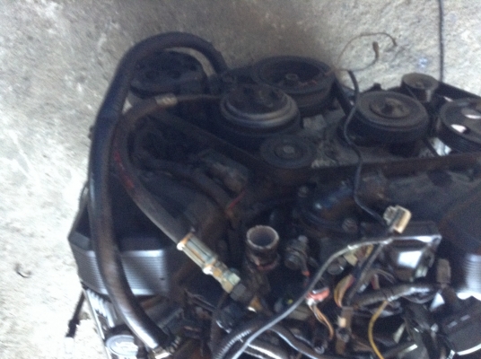 ขายเครื่องยนต์ 1UZ- FE V8