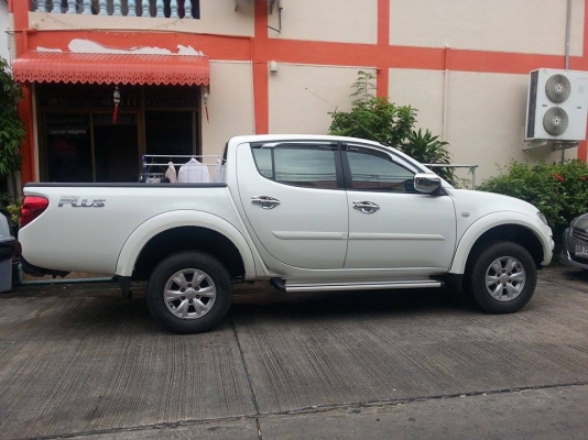 ขายดาวน์ค่ะ Mitsubishi Triton Plus 4 ประตู