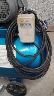 ปั๊มลม 260L Gesstech hitachi 3hp ปั๊มลม 260L Gesstech hitachi 3hp