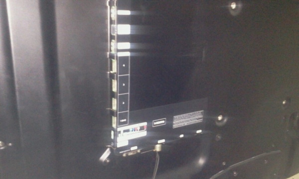 ขายทีวีจอ40นิ้วsamsung LEDกับทีวีโปรเจคชั่นของpanasonicขนาด43นิ้ว