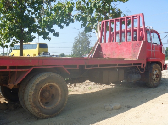 ต้องการขายรถเทนเลอร์ 6 ล้อ