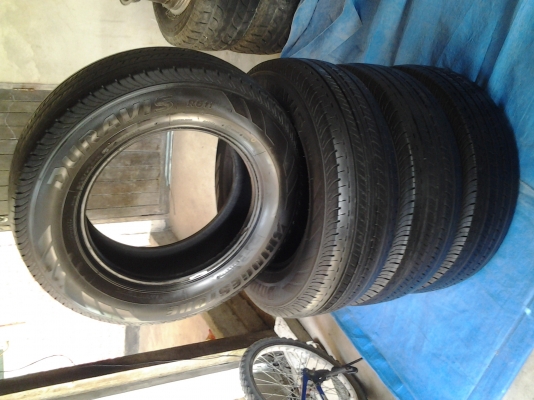 บริสโตน  205/70/15 กลางปี 12 ดอกหนาๆนุ่มๆ