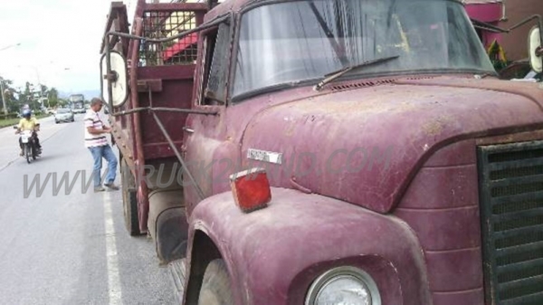 ลอร์ดสตาร์1600 เปลี่ยนเครื่องเป็นอิซุซุ195  อุปกรณ์มีครบ ภาษีขาดเล่มทะเบียนพร้อม