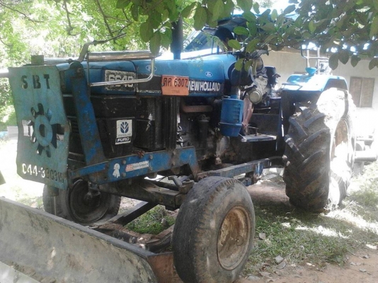 ***ขายแล้วครับขอบคุณ Truck2hand ขายรถไถเพลาเดียว ราคาเบาๆ FORD 6640 แท้ตัวเต็ม เครื่องเดิม เกียร์เดิม ปั้มเดิม เครื่อง ดีสตาร์ทติดง่าย แน่นดี แรงดี เกียร์ดีไม่หลุด ช่วงล่างได้ ปั้มดีแรง ทำงานดี คล่องตัว ท้ายดี ยกหางดีเร็ว ยางดี2เส้นพอใช2เส้น รถใช้งาน ทำงา