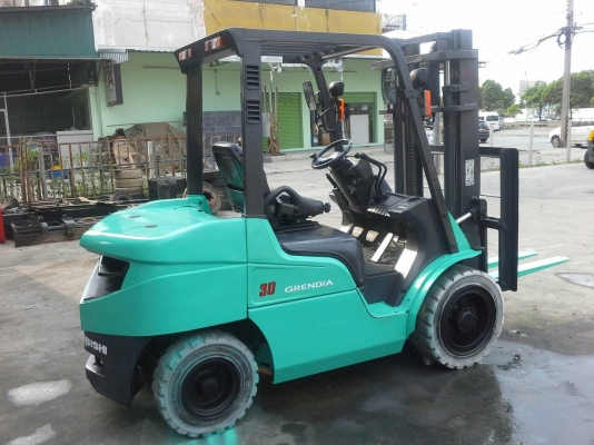 MITSUBISHI GRENDIA รุ่นใหม่ล่าสุด F14E ขนาด3ตัน เสา3เมตร เกียร์ออร์โต้ เครื่องดีเซลS4S ยางตัน4เส้น ใช้งาน2XXX