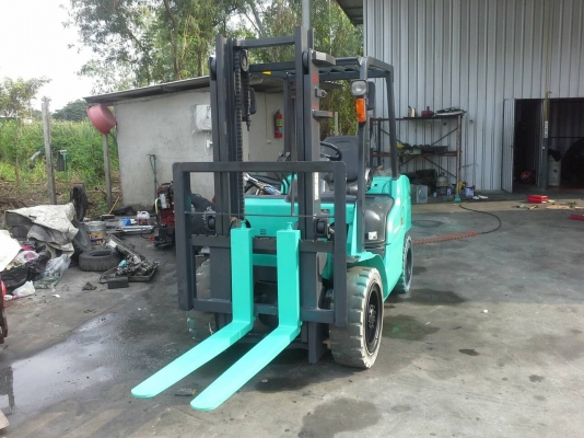 MITSUBISHI GRENDIA รุ่นใหม่ล่าสุด F14E ขนาด3ตัน เสา3เมตร เกียร์ออร์โต้ เครื่องดีเซลS4S ยางตัน4เส้น ใช้งาน2XXX