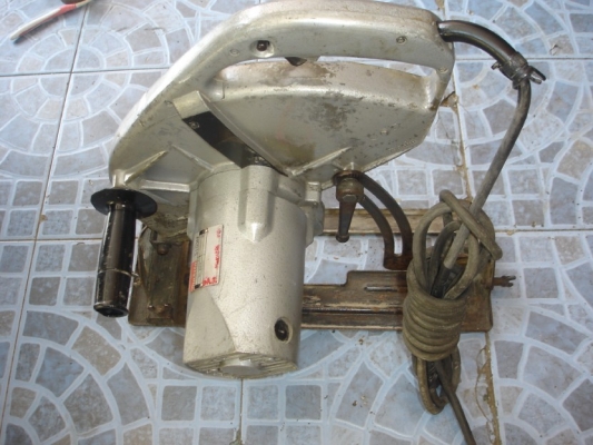 ขายเลื่อยวงเดือน 13 นิ้ว makita รุ่น 5103N (1,750w.)