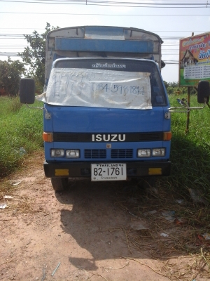 อีซูซุ เครื่อง100 สภาพสวย0845981814 คุณภิรมย์ กำแพงเพชร