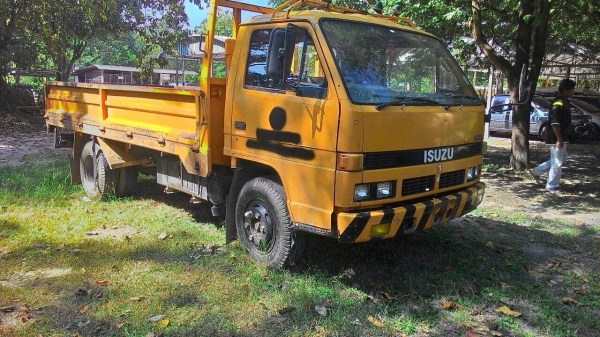 ISUZU NPR 59LU5M ปี 1994 (ประมูล กรมทาง) คันที่ 3