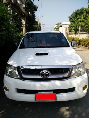 TOYOTA HILUX VIGO 2.5E(รุ่นรองTOP)VNturbo SMARTCAB สีขาวสะอาด เกียร์ธรรมดา