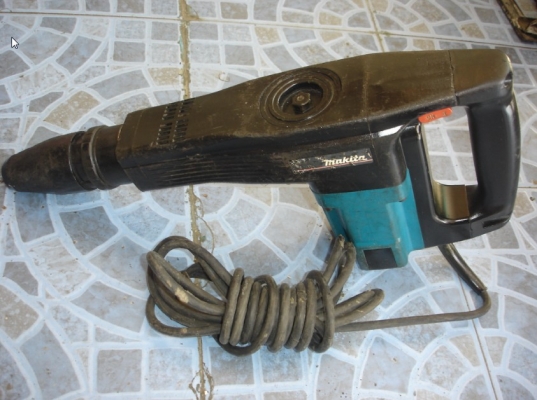 ขายเครื่องสกัดคอนกรีตไฟฟ้า MAKITA รุ่น HM1100