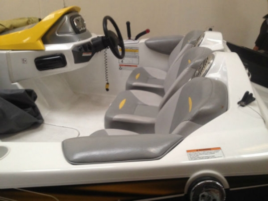 !!! ร้าน GoForJet ขายเรือ Speed Boat Sea-Doo Speedter สวยๆๆๆสักลำครับ !!!