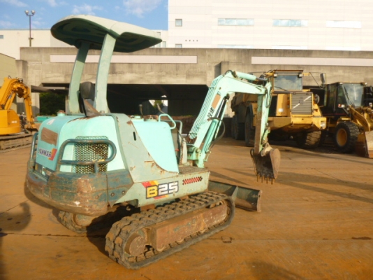 รถขุดเก่าญี่ปุ่น YANMAR B25-2 พร้อมบุ้งกี่ 2 ลูก + หัวคีบ