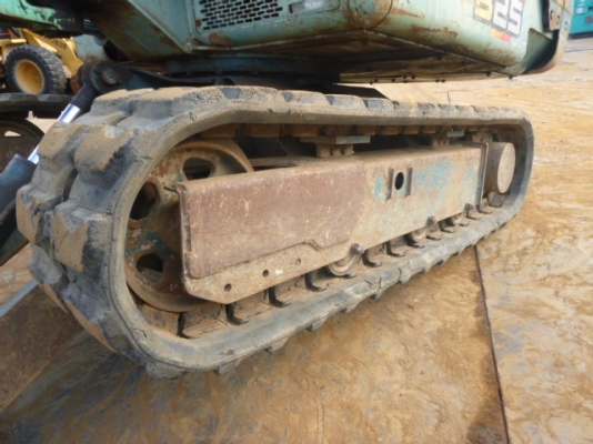 รถขุดเก่าญี่ปุ่น YANMAR B25-2 พร้อมบุ้งกี่ 2 ลูก + หัวคีบ